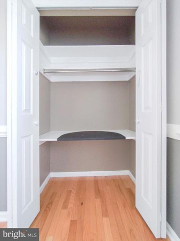 9513 CHERRY OAK CT, Burke, VA 22015