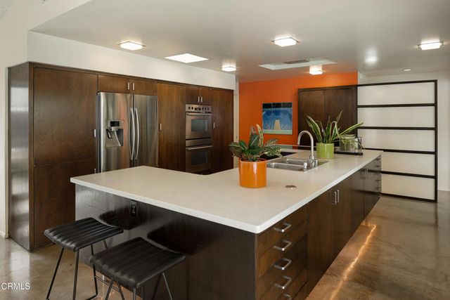 2065 Canyon Close Road, Pasadena, CA 91107