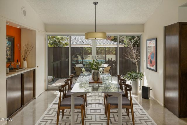 2065 Canyon Close Road, Pasadena, CA 91107