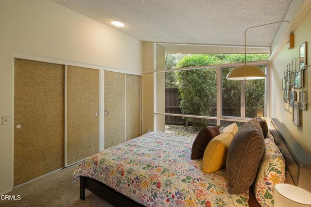 2065 Canyon Close Road, Pasadena, CA 91107