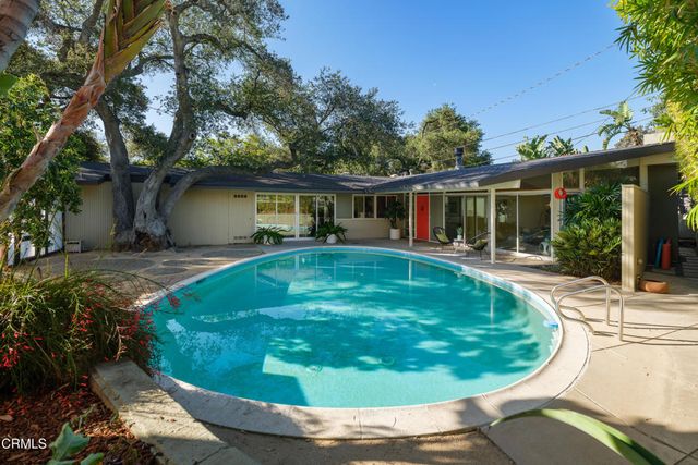 2065 Canyon Close Road, Pasadena, CA 91107