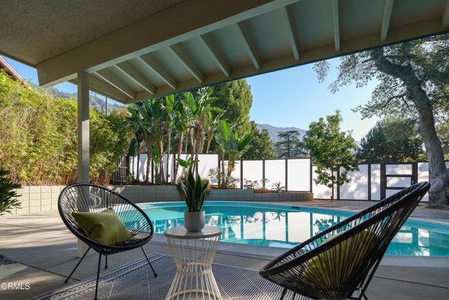 2065 Canyon Close Road, Pasadena, CA 91107