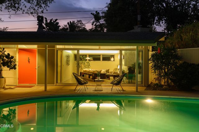 2065 Canyon Close Road, Pasadena, CA 91107