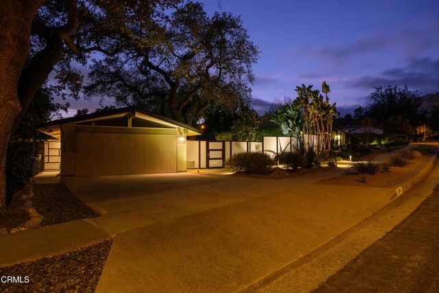 2065 Canyon Close Road, Pasadena, CA 91107