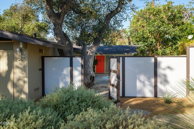 2065 Canyon Close Road, Pasadena, CA 91107