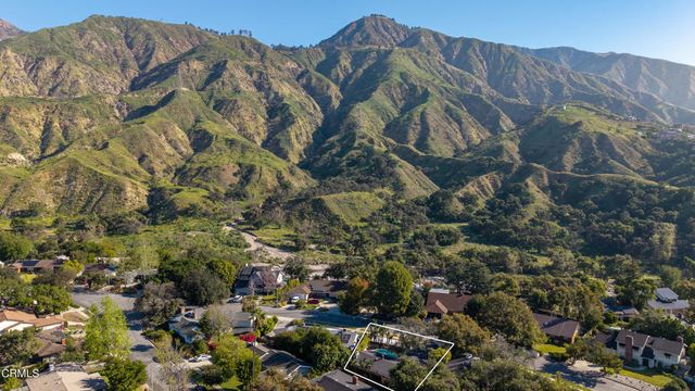 2065 Canyon Close Road, Pasadena, CA 91107