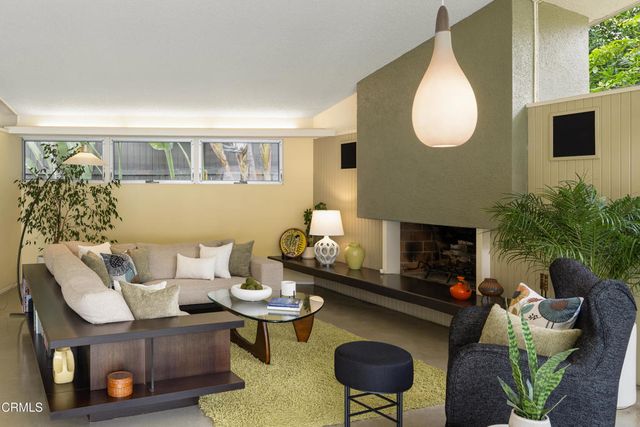 2065 Canyon Close Road, Pasadena, CA 91107