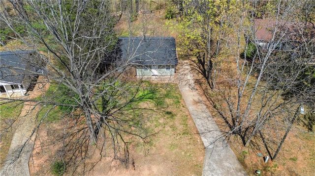 2835 Laguna Avenue, Winston-salem, NC 27103