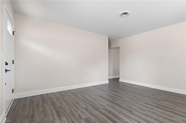 2835 Laguna Avenue, Winston-salem, NC 27103