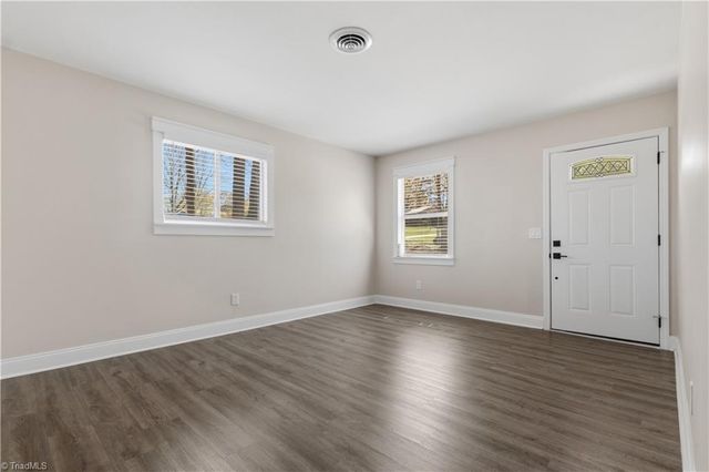 2835 Laguna Avenue, Winston-salem, NC 27103