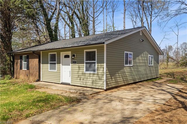 2835 Laguna Avenue, Winston-salem, NC 27103