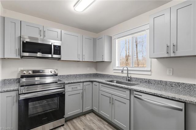 2835 Laguna Avenue, Winston-salem, NC 27103