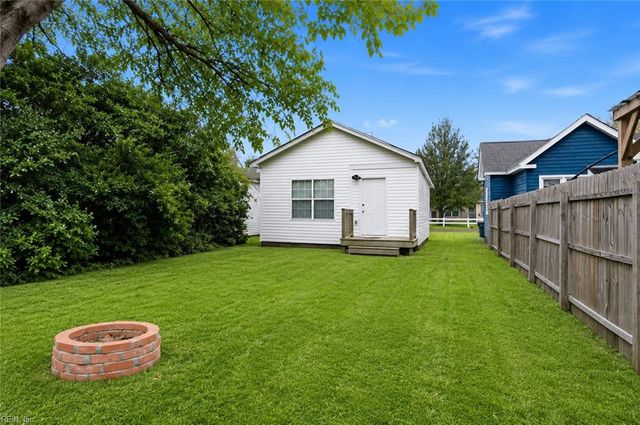 7 Central ST, Hampton, VA 23663