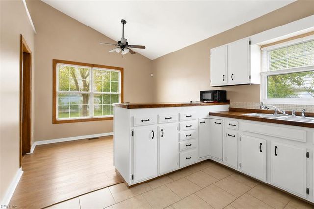 7 Central ST, Hampton, VA 23663