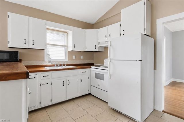 7 Central ST, Hampton, VA 23663