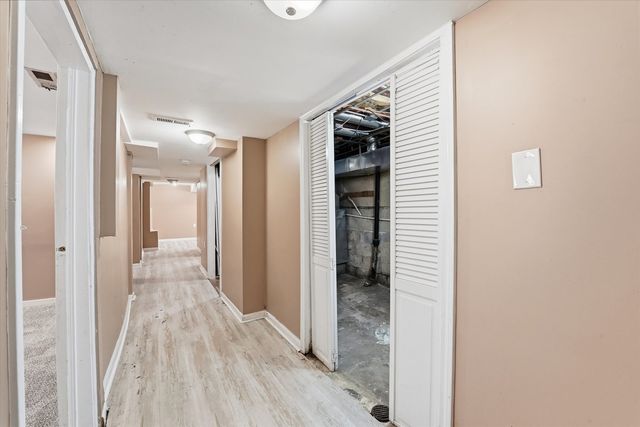 1426 S 18th Avenue, Maywood, IL 60153