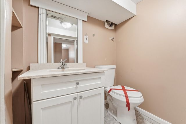1426 S 18th Avenue, Maywood, IL 60153
