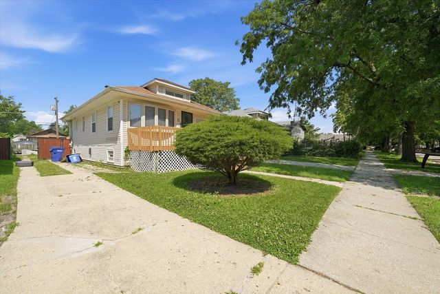 1426 S 18th Avenue, Maywood, IL 60153