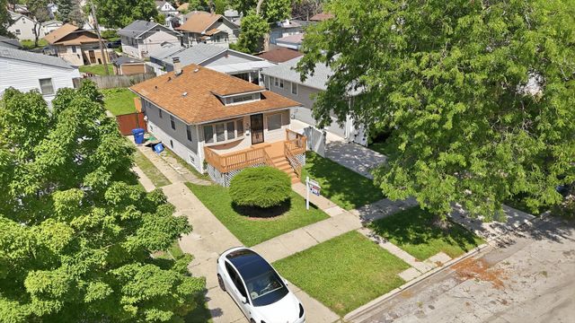1426 S 18th Avenue, Maywood, IL 60153