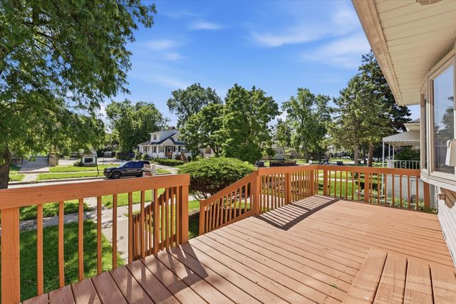 1426 S 18th Avenue, Maywood, IL 60153