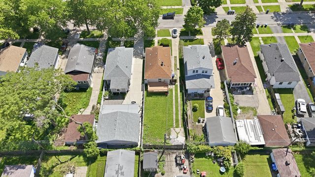 1426 S 18th Avenue, Maywood, IL 60153