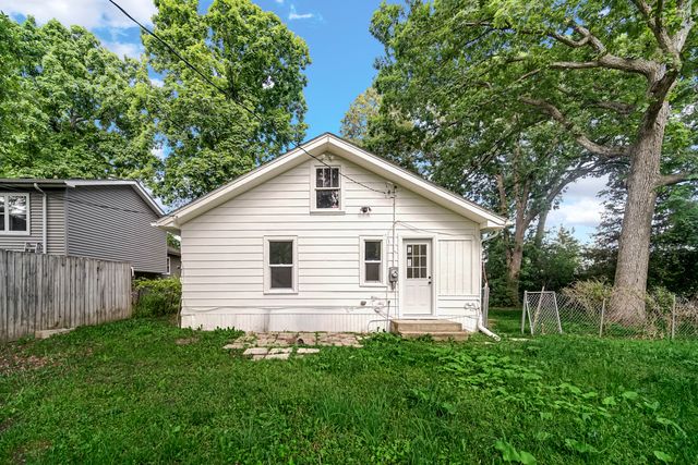 34904 N Carvis Drive, Lake Villa, IL 60046