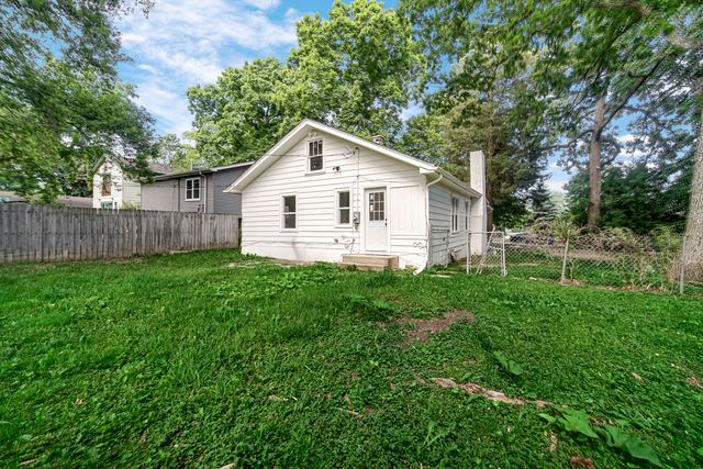 34904 N Carvis Drive, Lake Villa, IL 60046