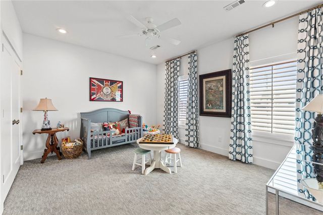 102 NE F Street, Bentonville, AR 72712