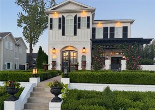 102 NE F Street, Bentonville, AR 72712