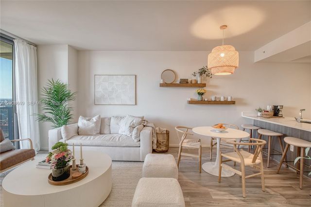 801 S Miami Ave 3808, Miami, FL 33130