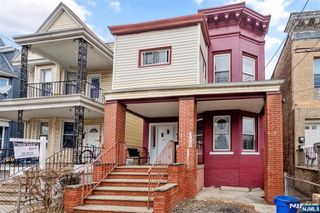 104 Wegman Parkway, Jersey City, NJ 07305