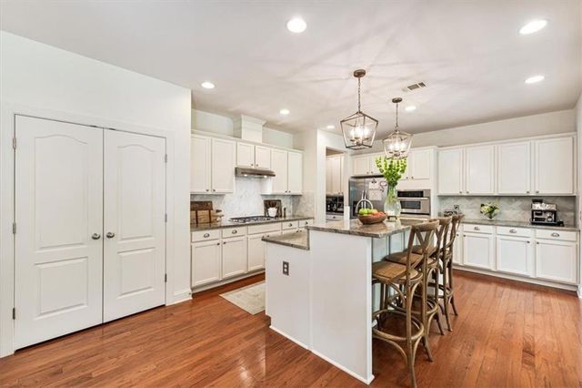1085 Ashley Manor Drive, Roswell, GA 30075