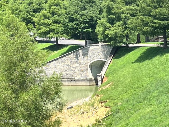 Stone Bridge Drive, Dandridge, TN 37725