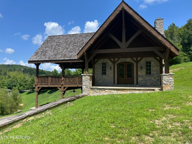 Stone Bridge Drive, Dandridge, TN 37725