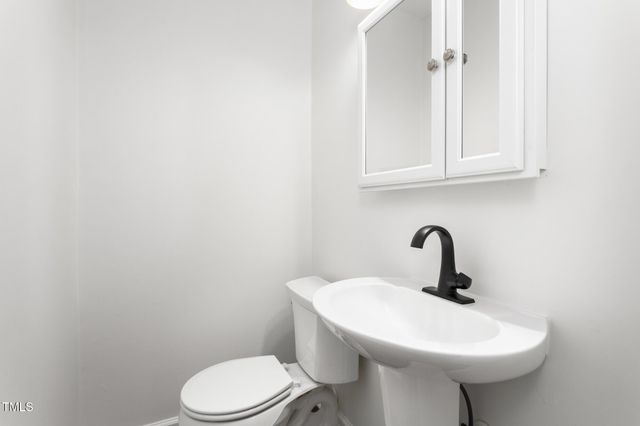 1322 Elm Street, Burlington, NC 27217