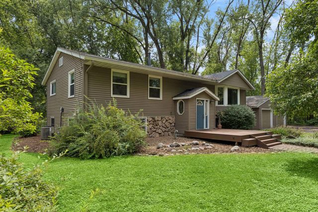 3260 Snelling Avenue N, Arden Hills, MN 55112