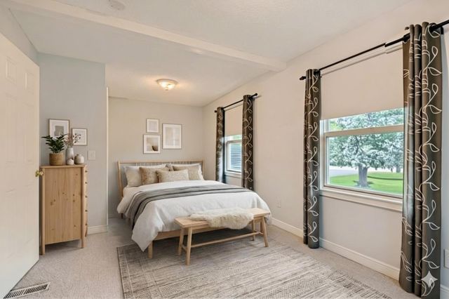 3260 Snelling Avenue N, Arden Hills, MN 55112