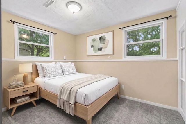 3260 Snelling Avenue N, Arden Hills, MN 55112