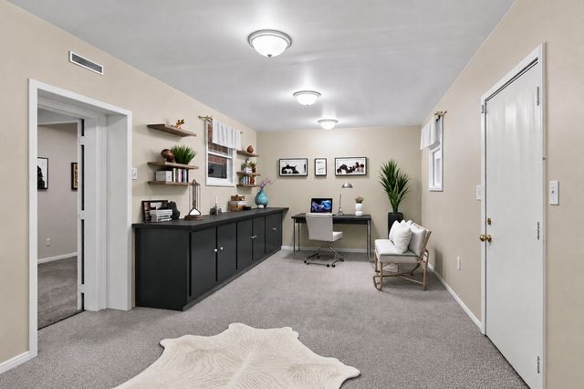 3260 Snelling Avenue N, Arden Hills, MN 55112