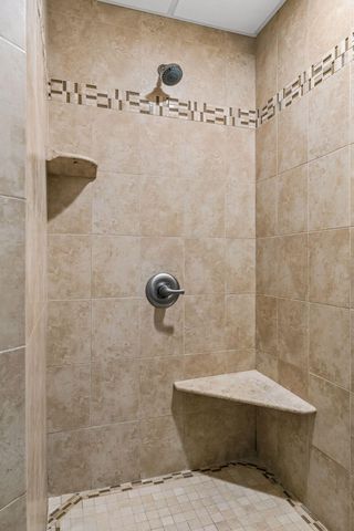 3260 Snelling Avenue N, Arden Hills, MN 55112