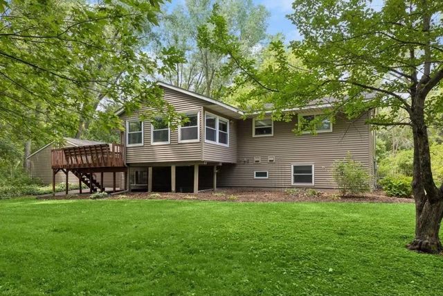 3260 Snelling Avenue N, Arden Hills, MN 55112