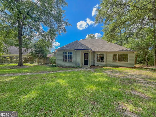 307 Oak Pointe Drive, Dublin, GA 31021