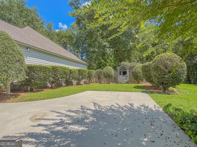 307 Oak Pointe Drive, Dublin, GA 31021