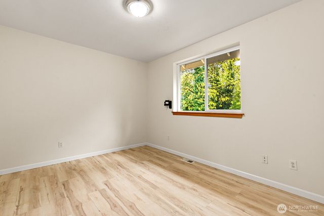 19830 10th Place S, Des Moines, WA 98148