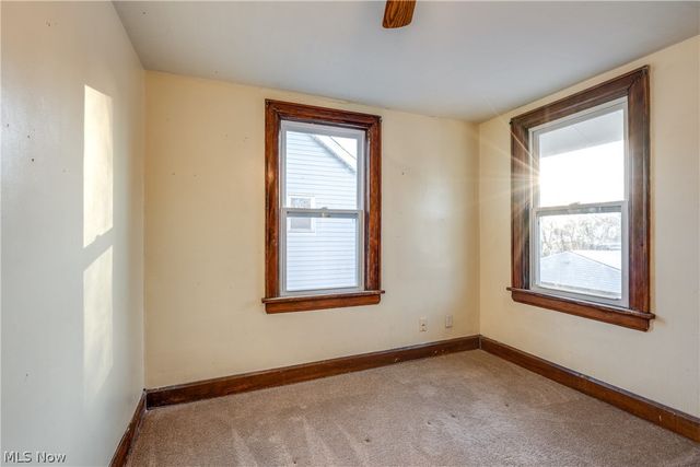 1228 Murray Avenue, Akron, OH 44310