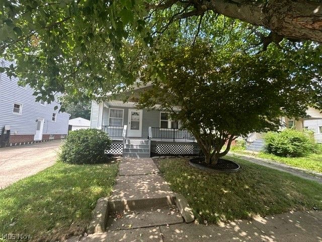 1228 Murray Avenue, Akron, OH 44310