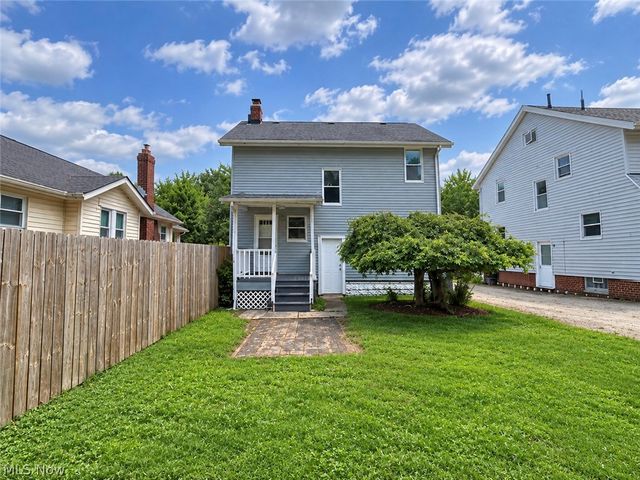 1228 Murray Avenue, Akron, OH 44310