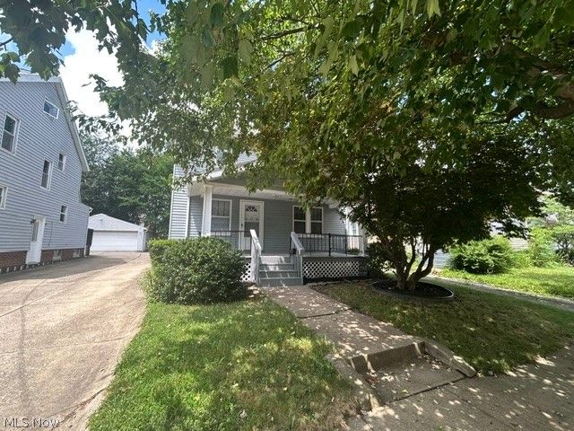 1228 Murray Avenue, Akron, OH 44310