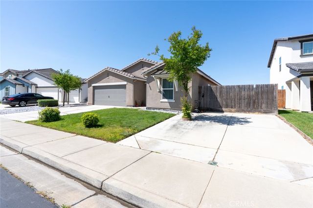 2005 Shasta, Atwater, CA 95301