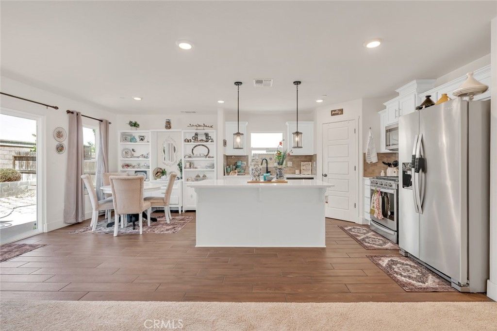 Image 18 of property listing at 2005 Shasta, Atwater, CA 95301